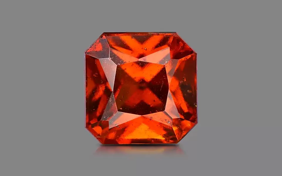 Hessonite (2.24-Carats)